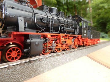Märklin H0 - 37563 - Locomotive à vapeur avec tender (1) -