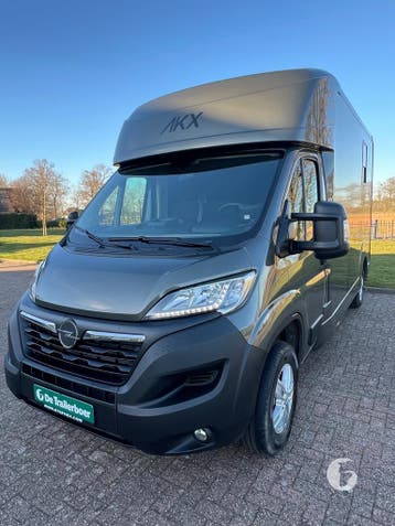 Chique AKX Paardencamionette uit 2024 met maar 19.000km!, Dieren en Toebehoren, Ophalen, Zo goed als nieuw, Polyester, 2-paards trailer