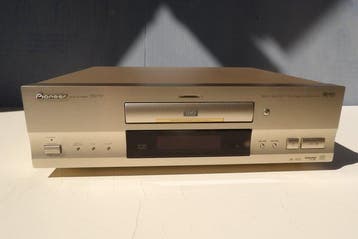 Pioneer DV-717 & Original remote control, Made in Japan,