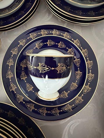 Royal Tettau - Empire- Speise- + Kaffee-Tee-Service -