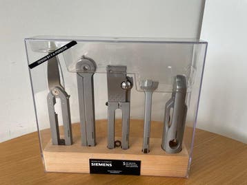 Siemens, Porsche - F.A. Porsche - Messensteun (5) - Messing,