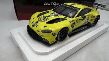 Autoart 1:18 - Modelauto - Aston Martin Vantage GTE Le Mans, Nieuw