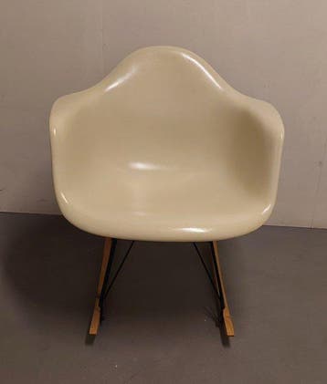 Herman Miller - Charles & Ray Eames - Schommelstoel - RAR -, Antiek en Kunst