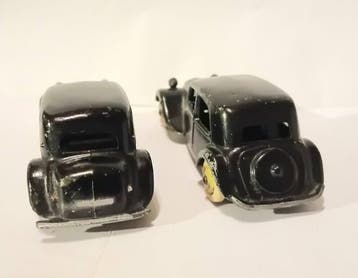 Dinky Toys 1:43 - Voiture miniature (2) - Citroën Traction