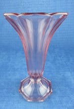 Persglazen vaasje, Verzenden