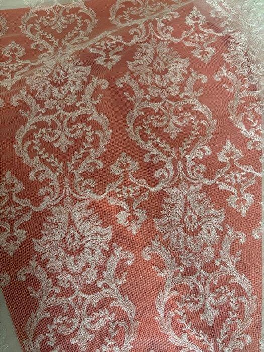 Hoogwaardige gordijnstof — Franse tule, geborduurd en aan de, Antiek en Kunst, Antiek | Tapijten, Tafelkleden en Textiel