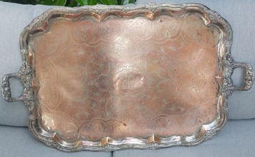 Plat - Plaqué(e) argent