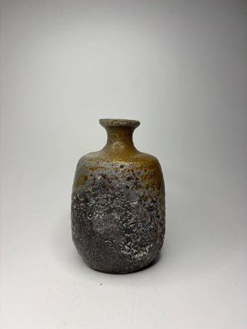 Japanse Bizen-aardewerk Sake-set – Tokkuri & Ochoko –