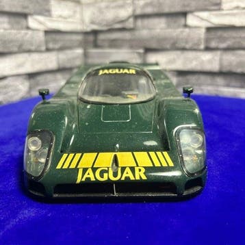 Exoto 1:18 - Modelauto - Exoto Motorbox 1:18 - Jaguar XJR-9, Nieuw