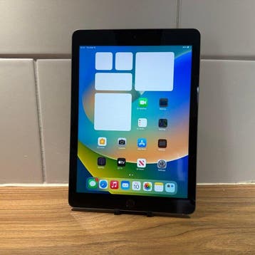Apple iPad (5th Generation) 128GB Wifi - Mobiele telefoon