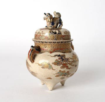 Satsuma ware () - Satsuma /  (Takarabune / Hoshu) -