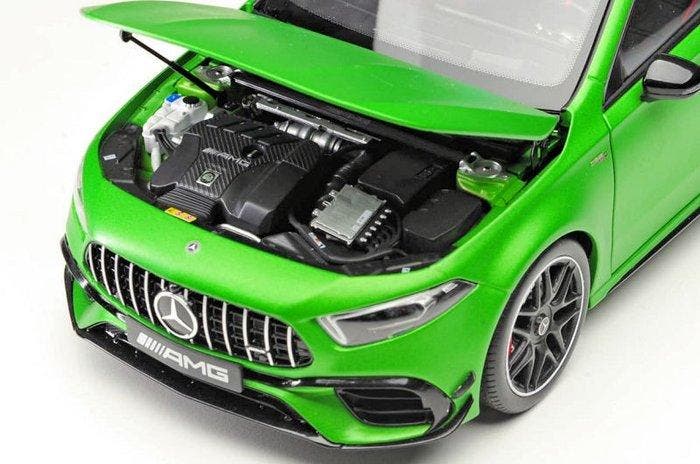 NZG 1:18 - Modelauto - Mercedes-Benz A45 AMG - Limited, Hobby en Vrije tijd, Modelauto's | 1:5 tot 1:12