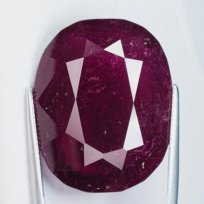 Rood Toermalijn - 69.30 ct - nternational Colored Gemstone, Handtassen en Accessoires, Edelstenen