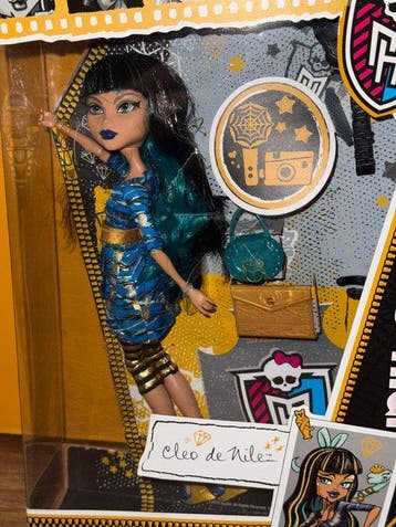 Mattel - Pop Monster High / Cleo de Nile / Mattel 2012 -