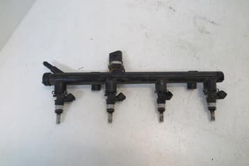 injektorrail Volkswagen Golf VII 2.0 TFSI 06K133681A, Verzenden