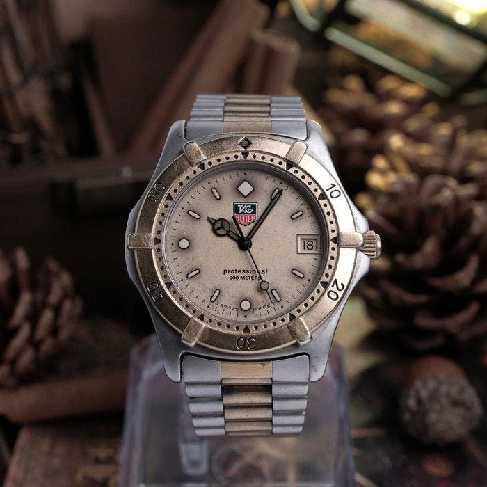 TAG Heuer - 2000 Series - Sans prix de réserve - 964.006F-2, Bijoux, Sacs & Beauté, Montres | Anciennes | Antiquités