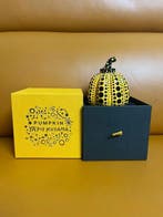 Yayoi Kusama (1929) (after) - sculptuur, Dots Obsession