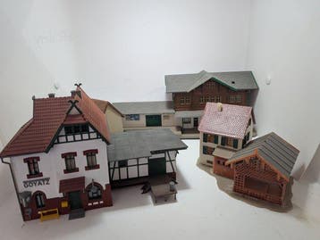 Pola, Auhagen H0 - Modeltrein (4) - Diverse modelbouwhuizen, Hobby & Loisirs créatifs