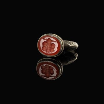 Ottoman Empire Bague avec intaille en pierre représentant un