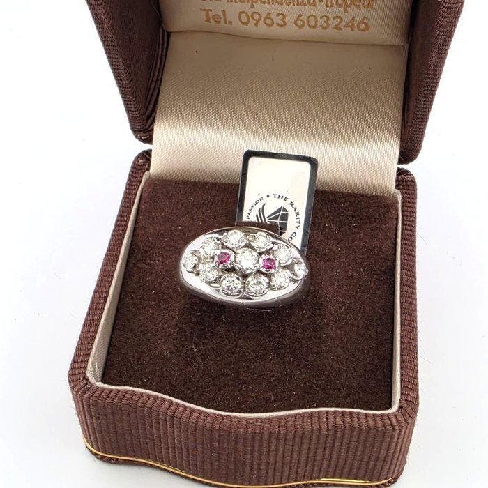 Ring - 18 karaat Witgoud - 1.30ct. tw. Diamant (Natuurlijk), Handtassen en Accessoires, Ringen