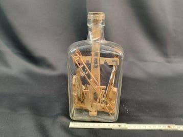 Grote fles van de Passion – 22 cm - Glas, Hout - 1900-1910