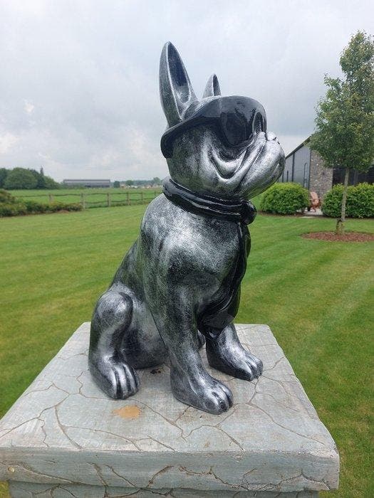Statue, funny dog with sunglasses in silver bronze color -, Antiek en Kunst, Curiosa en Brocante
