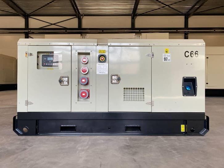 Cummins 4BTA3.9-G2 - 66 kVA Generator - DPX-19833, Zakelijke goederen, Machines en Bouw | Aggregaten, Ophalen of Verzenden