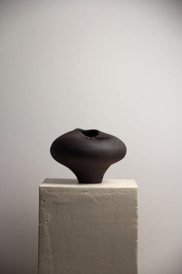 LEA STUDIOS - Valentina Cojocaru - Sculpture, Ebony - 20 cm