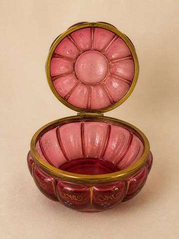Doos - Glas, Emaille, Messing - Antique Cranberry Glass, Antiek en Kunst