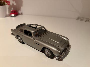Franklin Mint 1:24 - Voiture miniature - James Bond 007