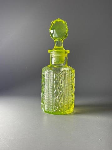 Brockwitz glasfabrik - Parfumfles - 18 cm - Uraniumglas -