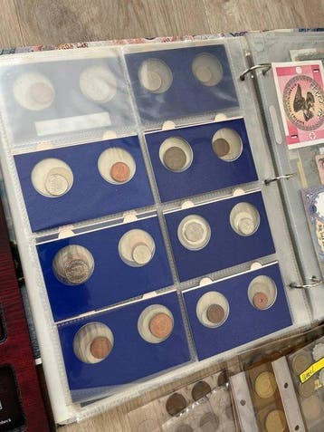 Wereld. Collection of coins, tokens, medals and other