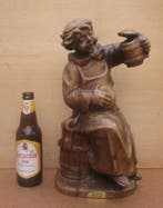 Figuur - Drinkende monnik - houtsnijwerk