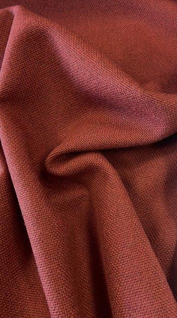 Zachte, geweven stof gemengd met wol, warm baksteenrood met