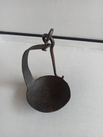 Olielamp - in smeedijzer 17e - 18e eeuw