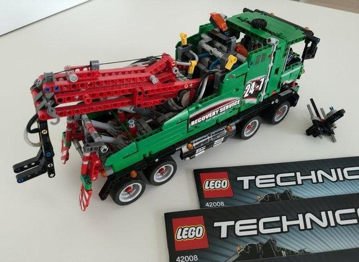 Lego Set - 42008 - Technic - 42008 Service Truck, Enfants & Bébés, Jouets | Duplo & Lego