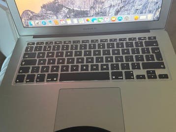 Apple MacBook Air 13 (2014) | Intel Core i5 1.4GHz | 4GB