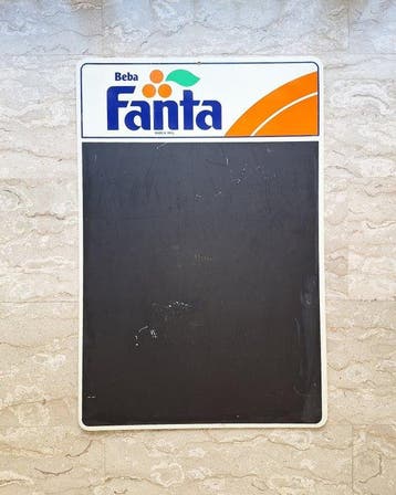 Fanta - Panneau publicitaire - Enseigne publicitaire -