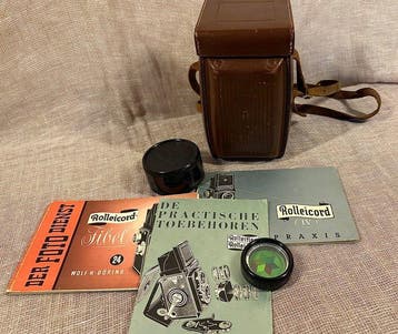Rollei Rolleicord IV + leather case + book/manuals | Analoge