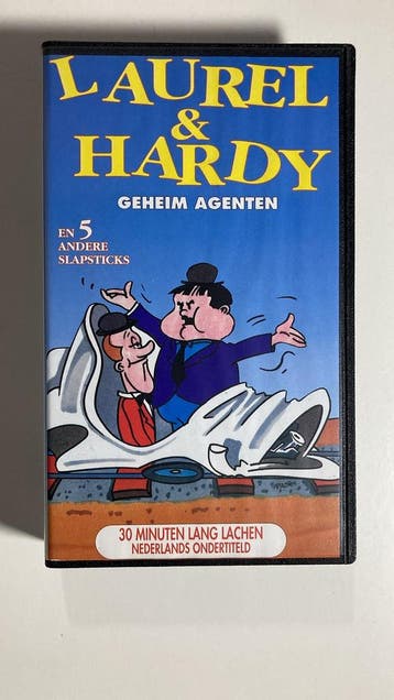 LAUREL & HARDY: GEHEIM AGENTEN EN 5 ANDERE SLAPSTICKS (VHS), Gebruikt