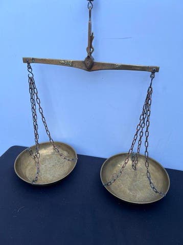 Balance - Balance à plateaux antique - Laiton - Suspension, Antiquités & Art