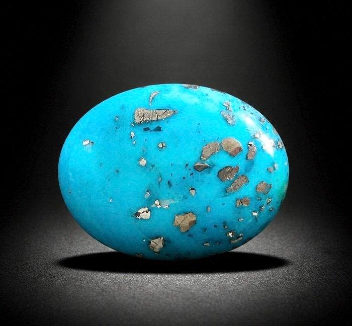 Nischapur turkoois met pyriet - 77,35 ct Cabochon- 15.48 g, Verzamelen, Mineralen en Fossielen