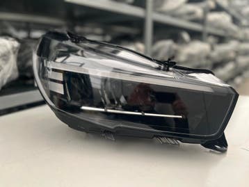 OPEL CORSA F LIFT FULL LED KOPLAMP RECHTS 9851263980, Verzenden, Gebruikt, Opel