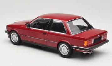 Minichamps 1:18 - Voiture miniature - BMW E30 323i Coupe -, Hobby & Loisirs créatifs