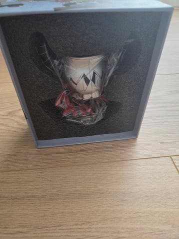 Mischief toys - Action figure