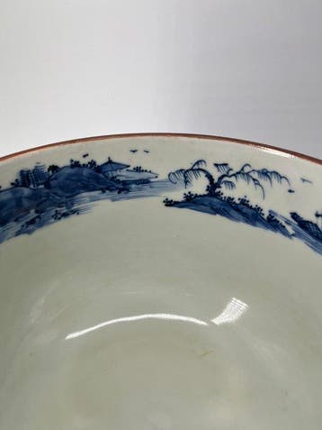 Kyo-yaki bleu et blanc avec peinture de fenêtre représentant