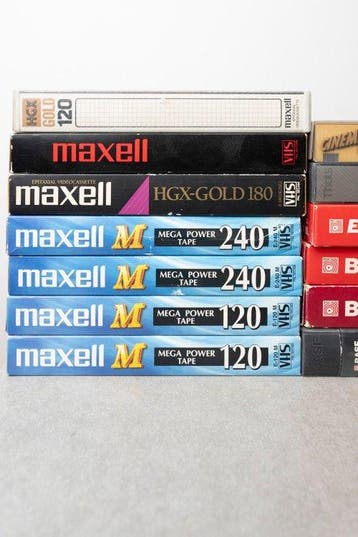 Philips, Fuji, Maxell, TDK, BASF 19 VHS tapes Videorecorder