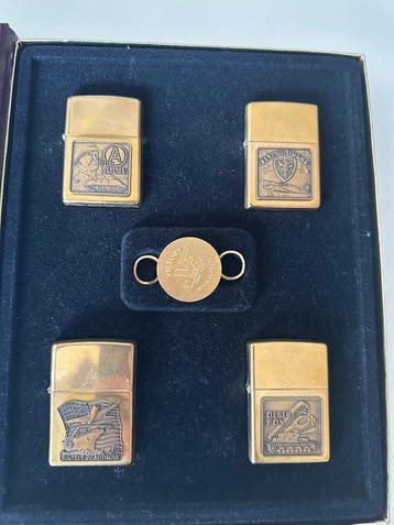 Zippo - Aansteker - IJzer (gegoten/gesmeed), Nieuw