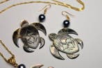 Schildpad - Gegraveerde abaloneschelp & pauwenparels - Set -
