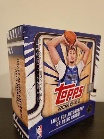 2025/26 Topps - 1 Box - Near Mint (NM), Nieuw